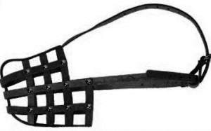 Намордник Аркон сетчатый черный кожа 24 см 300₽